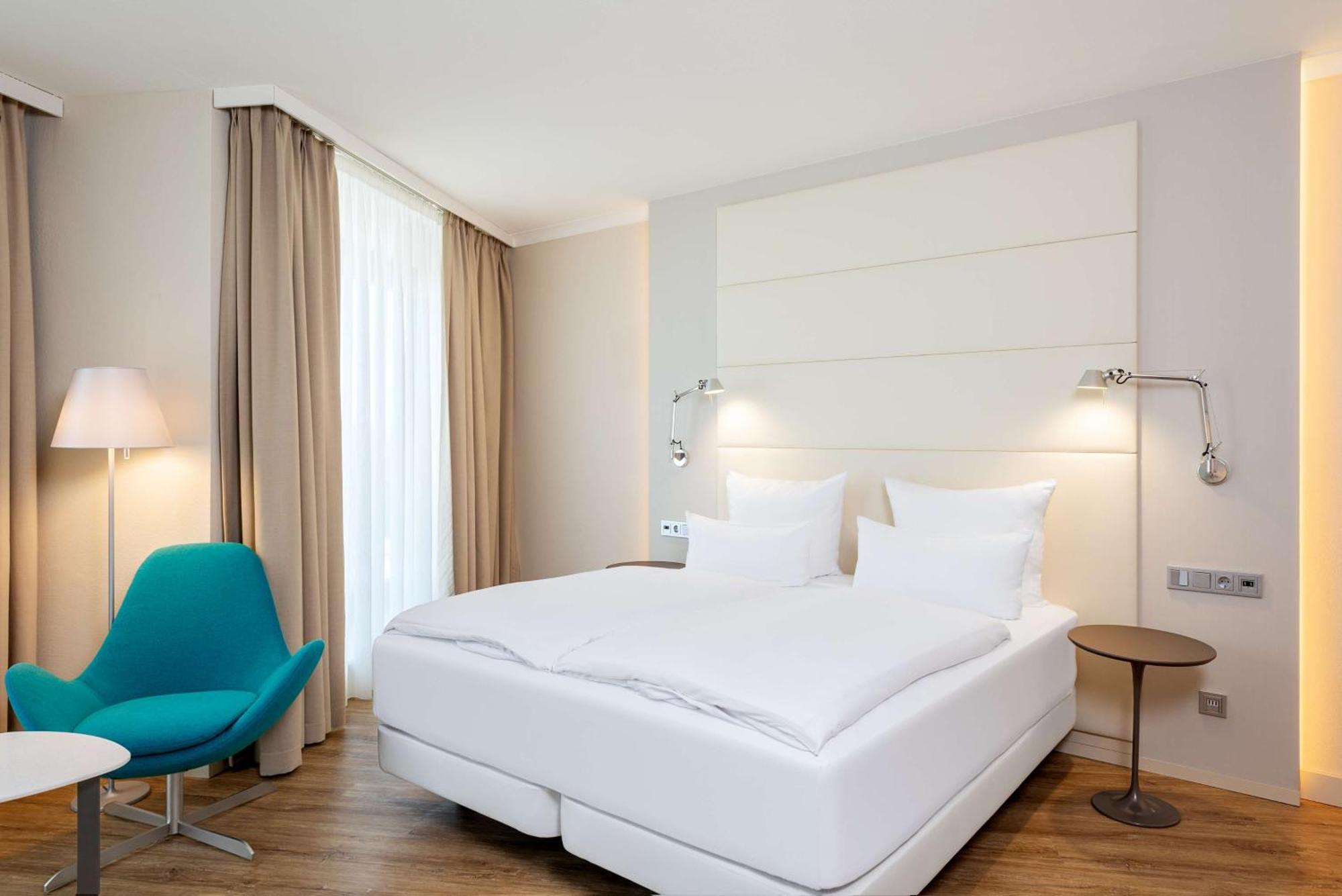 Hotel NH Berlin Alexanderplatz Exterior foto